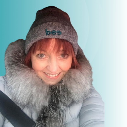 Embroidered Bee Bobble Hat