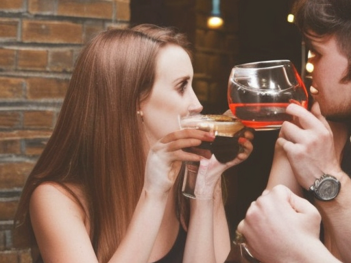 A Look into Men and Women's Drinking Habits in 2023 in the UK and How Bee Sober CIC Can Help